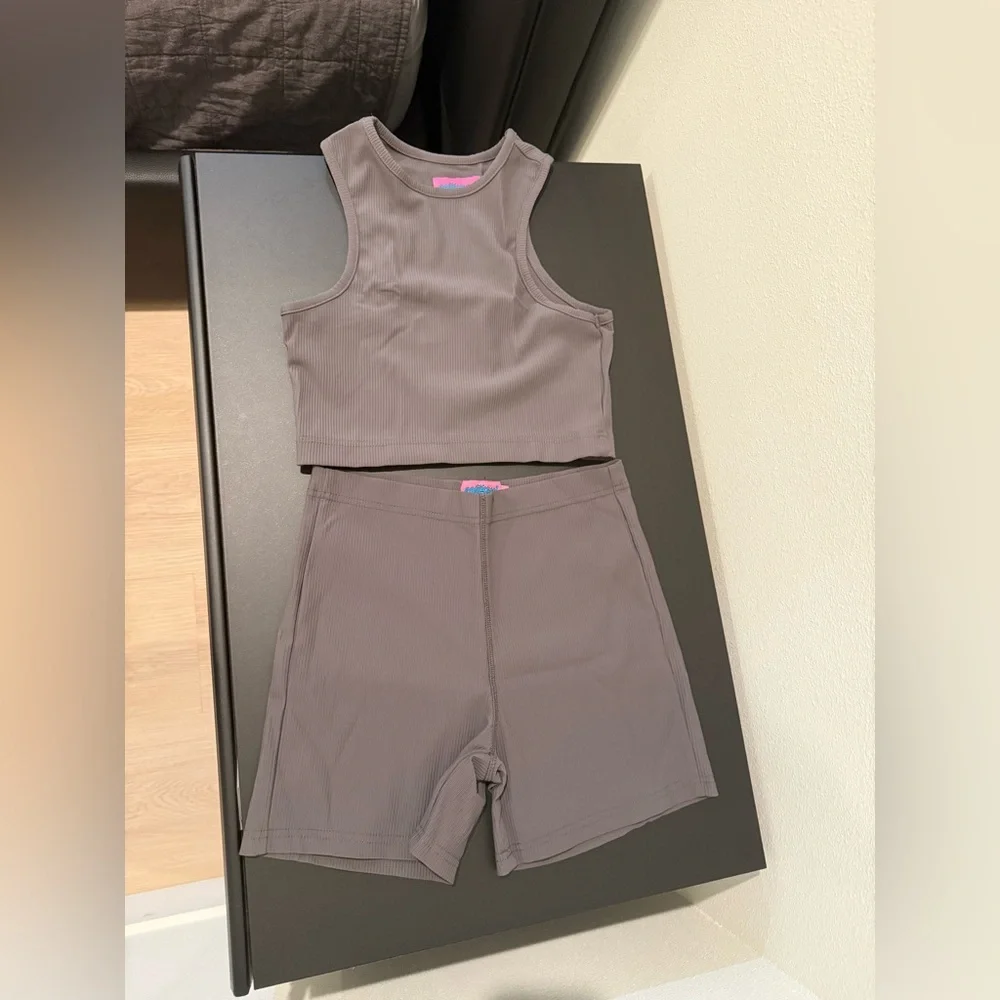 Edikted Zoella Ribbed Set - Picture 4 of 9